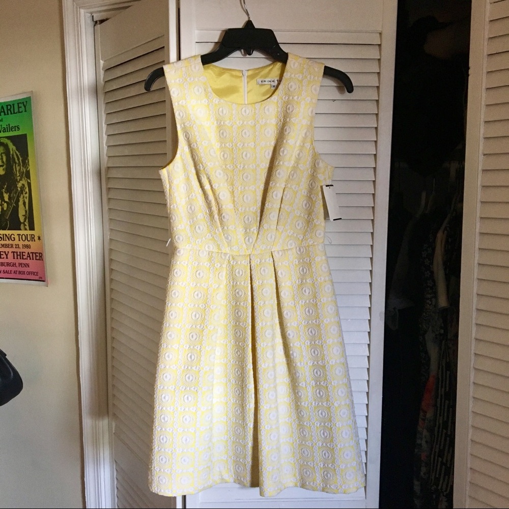 Trina Turk embroidered cocktail dress NEVER WORN